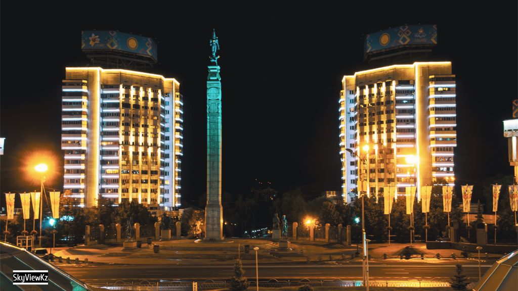 Новая площадь Алматы