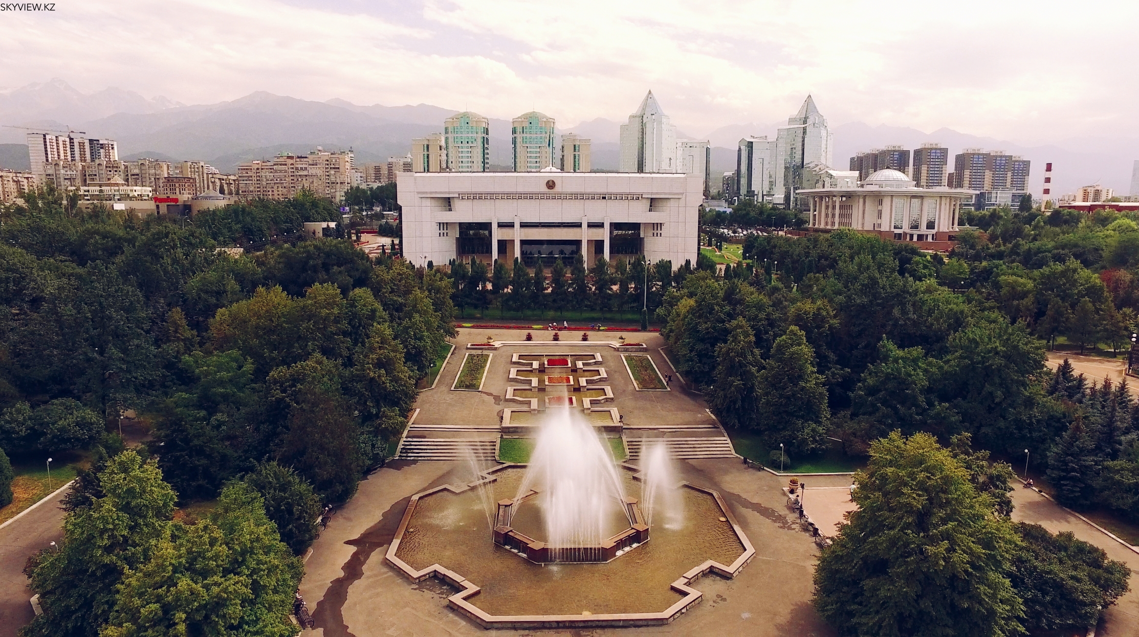 Город Алматы Центральная площадь